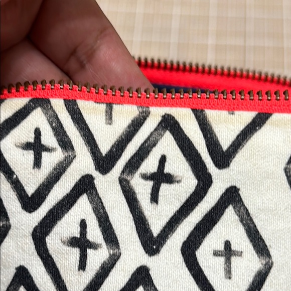 Samudra Black and White Cosmetic Bag with Geometric Design - Picture 8 of 11